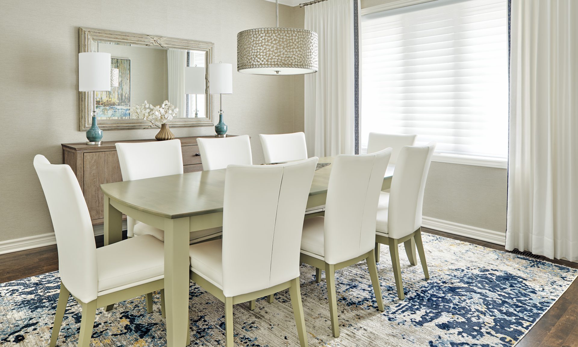 fresh and elevated dining room, interior design firm near me, interior design Ottawa, Ottawa interior design, talented interior decorator, thoughtful interior design in Ottawa